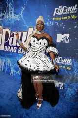 Unaired Black & White Ball Look