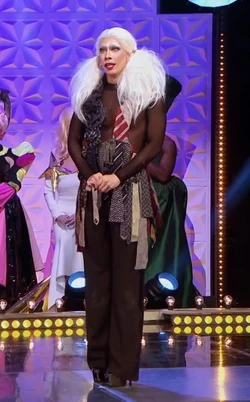 PanginaHealsUKvsTW1E1LipsyncLook