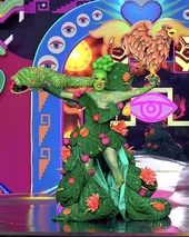 Look no emitido de La Más Metrera (Props) – Zócalo