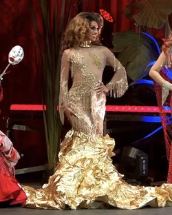 RudyReyesCrowningLook