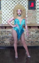 Look del lip sync de la reunión