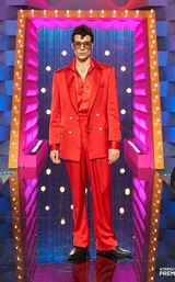 JavierCalvoE8S2Look.jpg (109 kB) Look del episodio 8