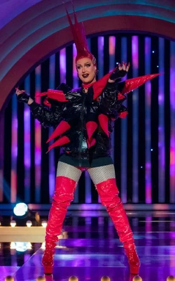 NehelleniaVillainLook