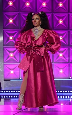 SerenaLipSyncSmackdown1Look