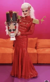 Look de 'Shoulder Pads!'