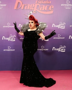 MariaEdiliaDRES4RedCarpetLook