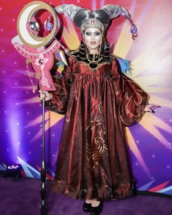 AuroraWondersLMD6PurpleCarpetLook