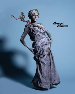 QueenAndrewScottEpisode5Look