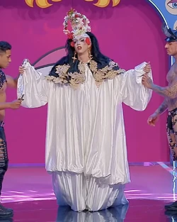 GrethaWhiteNunLook