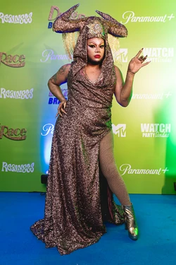 TristanSoledadeFinaleWatchPartyLook