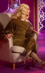 AuraEternalTeaLook.jpg (122 kB) Un Thè con la Francini Look