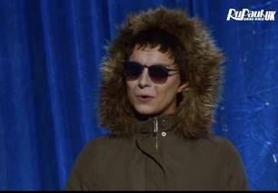 Look del Snatch Me Out! – Liam Gallagher