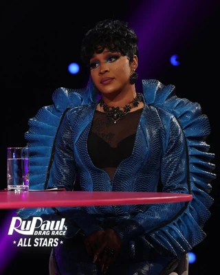 A'keriaPinkTableLook