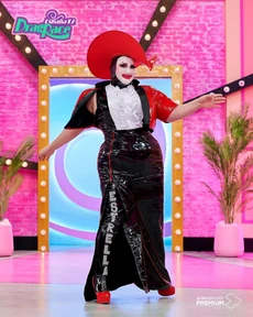 EstrellaXtravaganzaEntranceLook