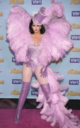 Viva Drag Vegas Look