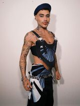 Episode 2 Werk Room Look