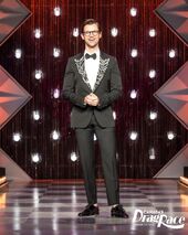 BradGoreskiCDR2E8Look.jpg (294 kB) Aflevering 8 Look