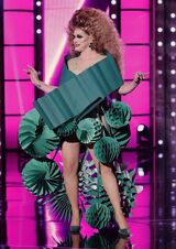 Paper Dolls Look