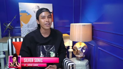 SilverSonicConfessionalLook