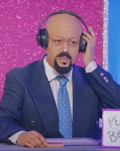 Look del Snatch Game — Perro Bermúdez