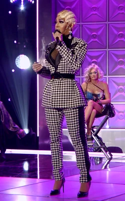 TrinityCUNTMonologueLook