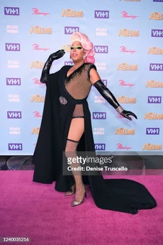 AlexisMateoS14RedCarpetLook