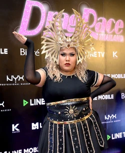 BEllaPremiereLook