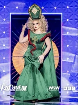 Look de 'Queen of Your Hometown' – Dublín