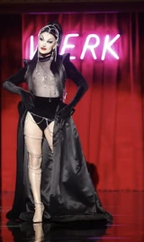 Look de 'Reunion Eleganza Extravaganza'