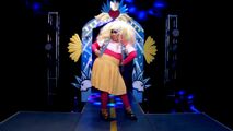 La Más Dramática Look – Patito