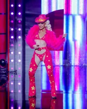 Drag Queens Got Talent Look