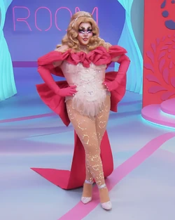 MargaretYYaEntranceLook