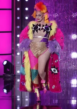 CynthiaLeeFontaineNightOf1000MileysLook