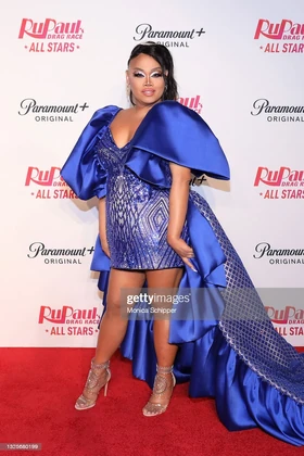 JigglyAS6PremiereLook