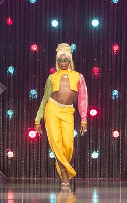 LunaDuBoisOutOfTheClosetLook