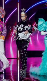 Lip Sync LaLaPaRuZa Smackdown Audience Look