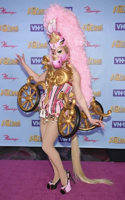 LadyCamdenRedCarpetLook