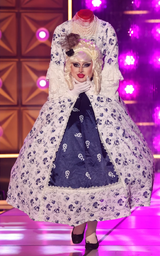 Look de 'Signature Show-Stopping Drag'