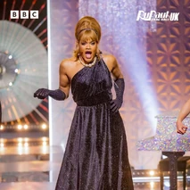 Look de "Pop of the Tops: The Rusical" – Adele