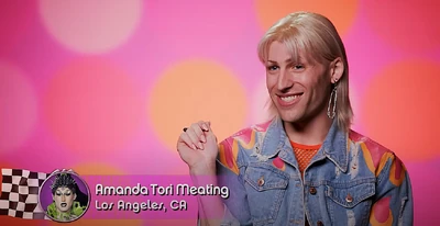 AmandaToriMeatingConfessionalLook