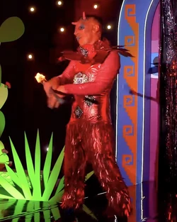 MemoReyriTalentShowLook