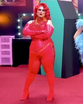 GvajardoSLM1EntranceLook.jpeg (184 kB) Look de entrada