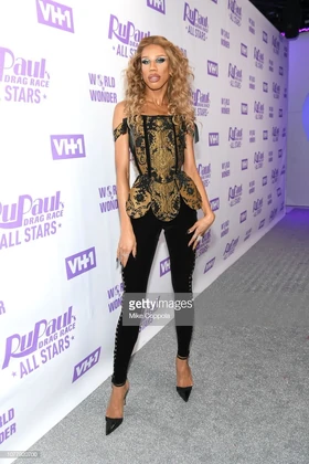 NaomiAS4PremiereLook