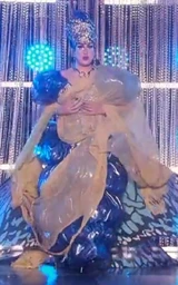 NehelleniaPlotTwistLook.jpg (187 kB) Colpo di Sce... ma Look