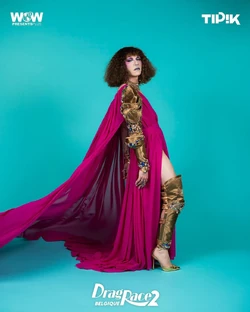 LoulouVelvetEurovisionLook