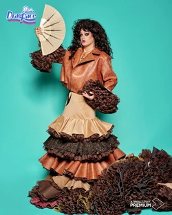 PinkChadoraSpainIsDifferentLook