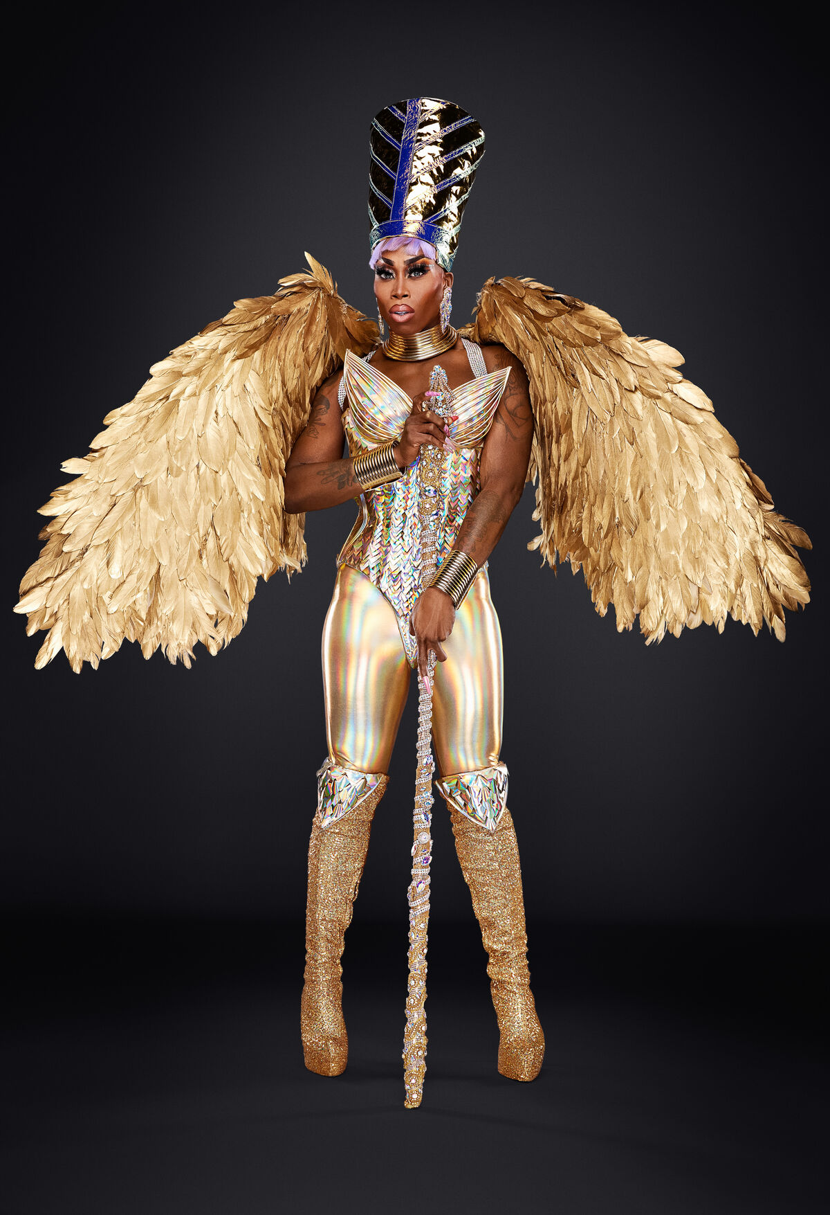 https://static.wikia.nocookie.net/logosrupaulsdragrace/images/a/ae/MoHeartUKvsTW.jpeg/revision/latest/scale-to-width-down/1200?cb=20220202224026
