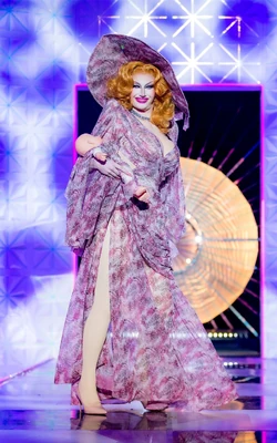 DeDeLiciousSlaycationLook