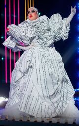 Viva el amor! Look