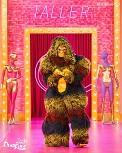 AngelitaLaPerversaFirstEntranceLook